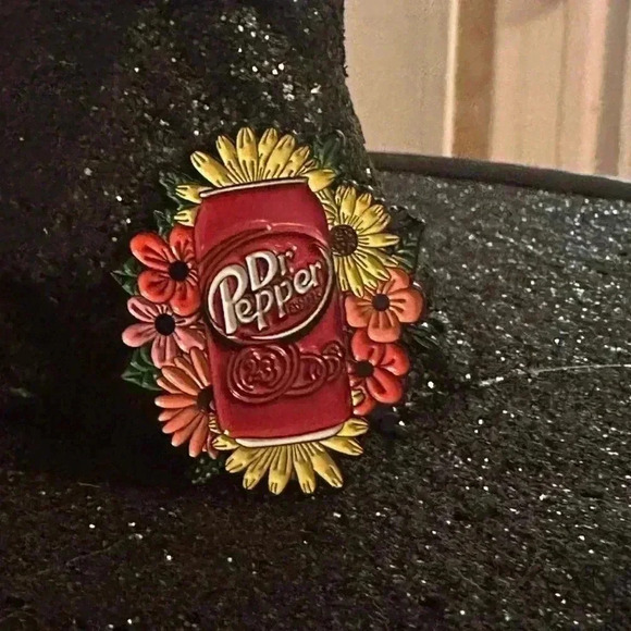 Jewelry - Jean Jacket Pin
